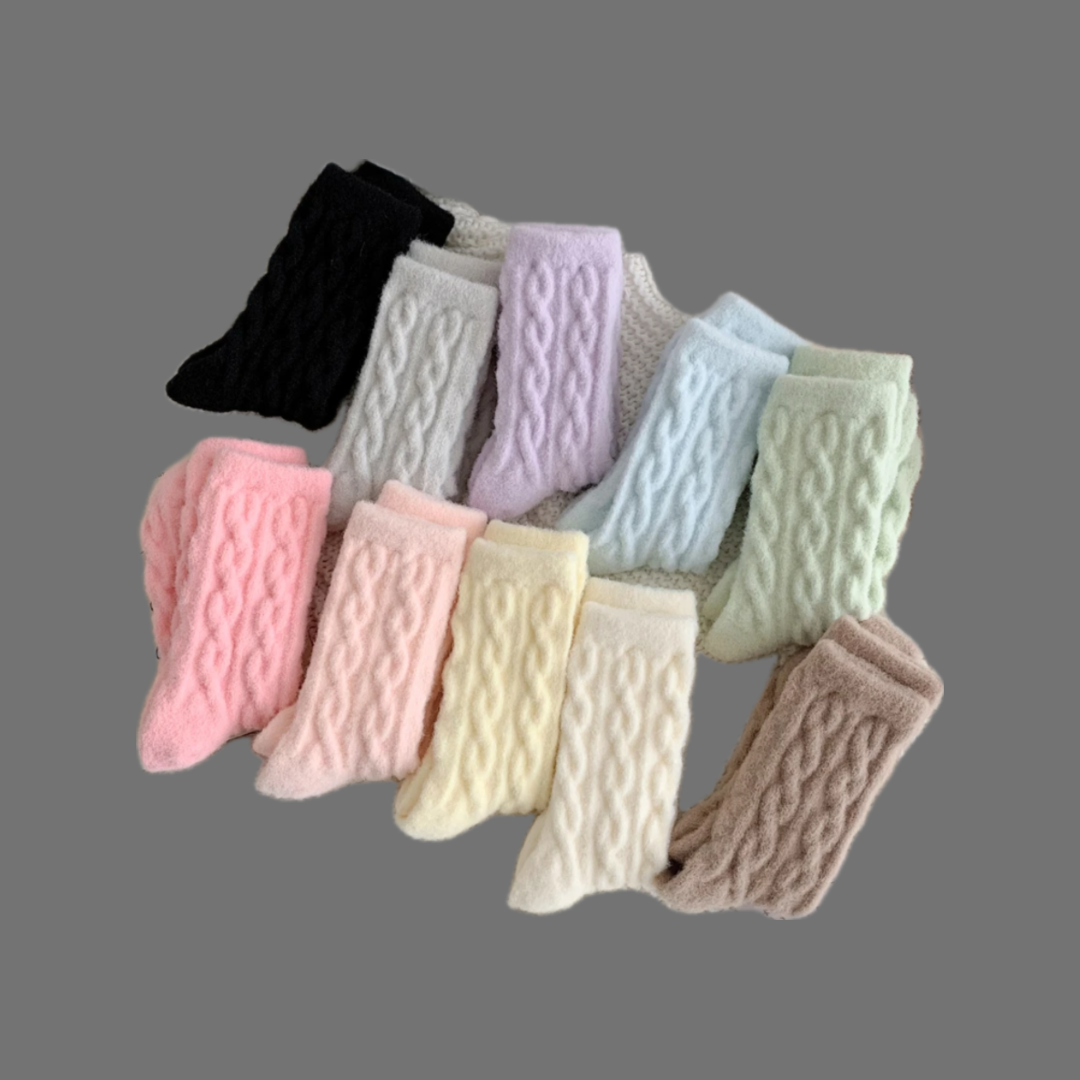 Step into Softness。 SnuggleSox